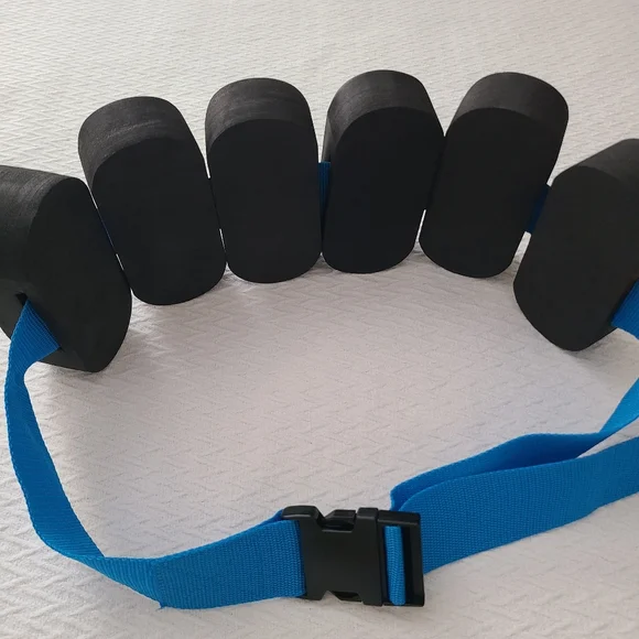 TYR Aquatic Foam Flotation Belt - Picture 2 of 3